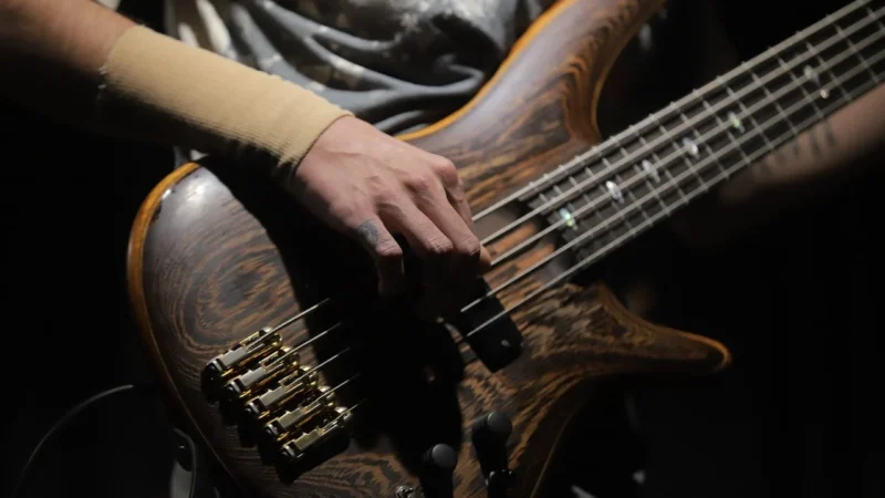 Bartolini HR-5.4/918 – Pre-Wired Active Preamp, 3-Band EQ