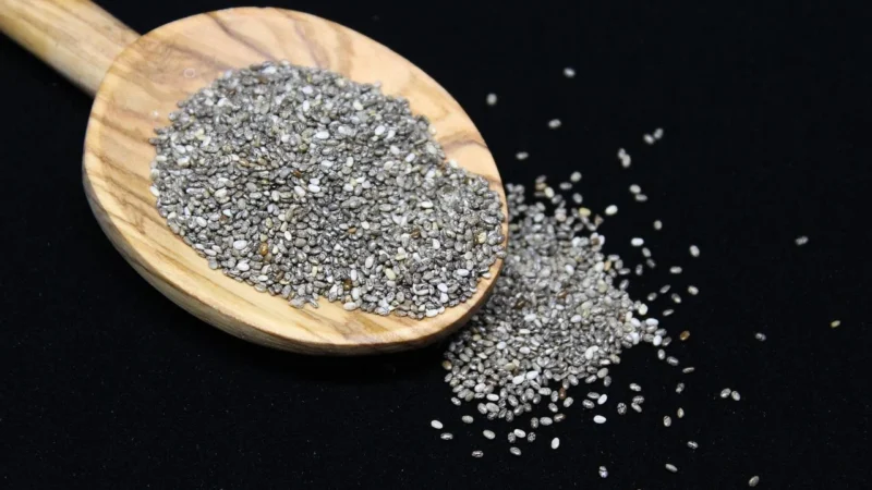 Cosmoveda Organiczne czarne nasiona chia – 250g