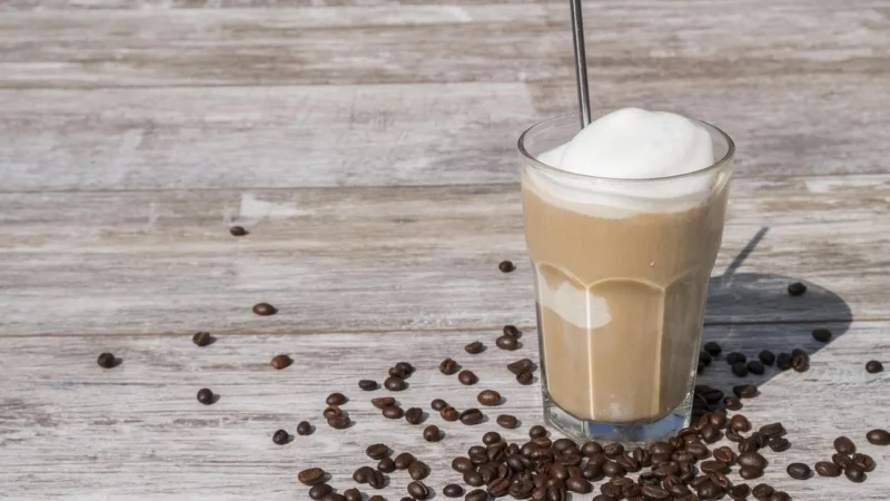 Czarna Kawka Orzechowo-Waniliowa Kawa Ziarnista Arabica 500g