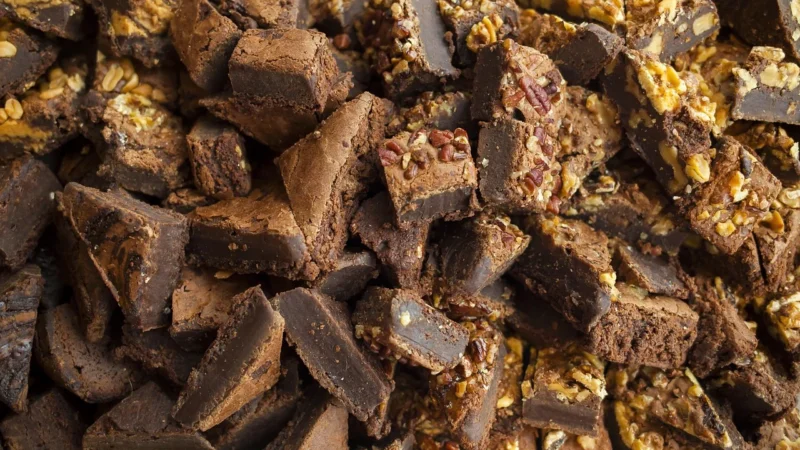 Czeco Czekolada Łamana 70% Cynamon-Gałka Muszkatołowa 100G