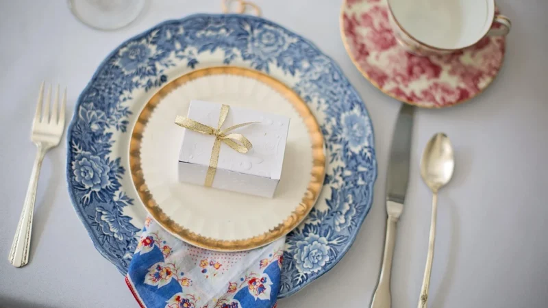 English Tea Shop Wellness Collection Elegancki Zestaw Herbat 12 Piramidek