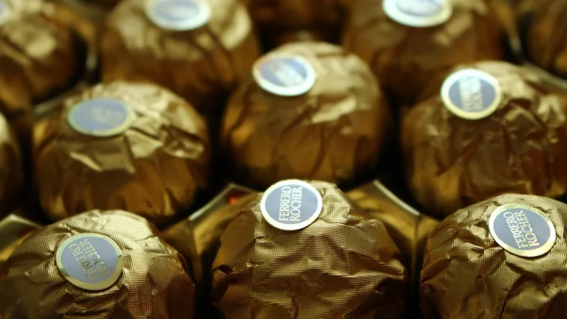 Ferrero Rocher Czekolada Mleczna