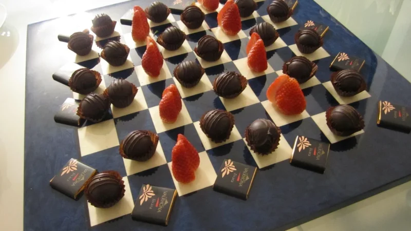 Lindt Lindor Pralinki na wagę Fioretto Nugatowe 100g