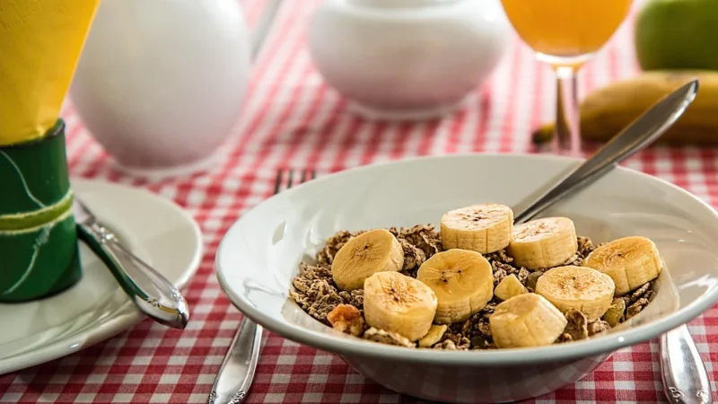 Lubella Owsianka Mus Z Bananami, Kakao 100g