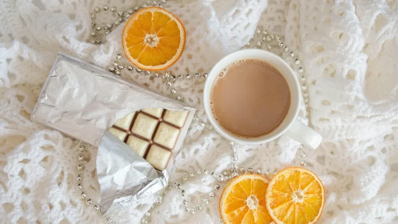 Mondelez Terrys Orange White Chocolate 147g