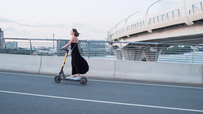 Neoline Hulajnoga Elektryczna Scooter T26