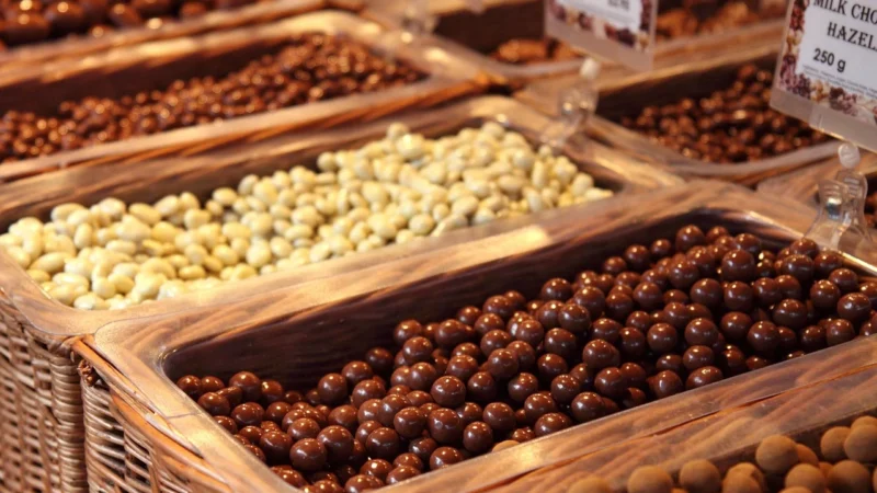 Praliny Z Całymi Orzechami Toffifee 24szt 200g