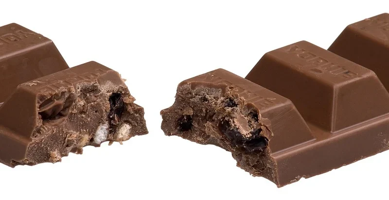 Rodzynki W Gorzkiej Czekoladzie 250g Słoiczek