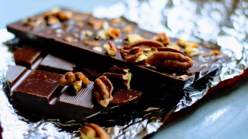 Wegańskie Serce Czekolada Gorzka Z Żurawiną 70% 100G